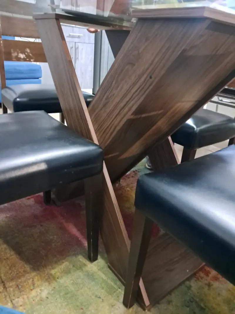 Juego de comedor de vidrio con sillas de madera - 2