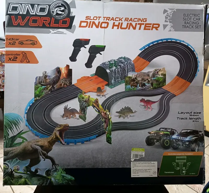 Pista de Autos Eléctrica Dino World con Dinosaurios - 2
