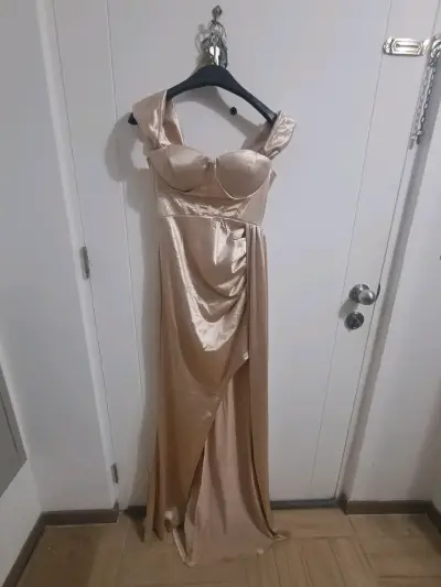 Vestido de fiesta largo color champagne - miniatura 6
