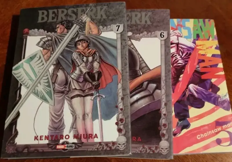 Colección de mangas Berserk y Chainsaw Man - 2