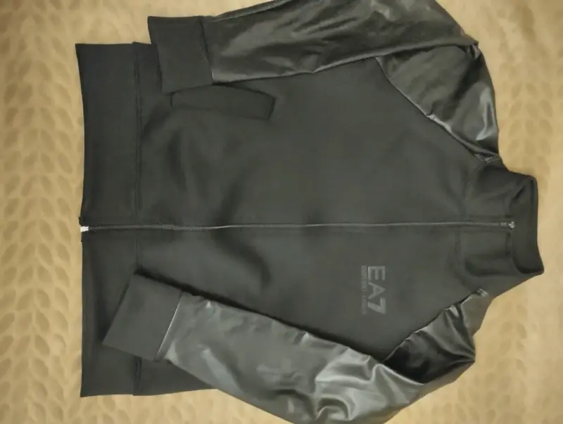 Chaqueta Negra EA7 Emporio Armani Hombre - 1