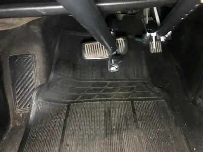 Pedal de acelerador para auto automatico - miniatura 1