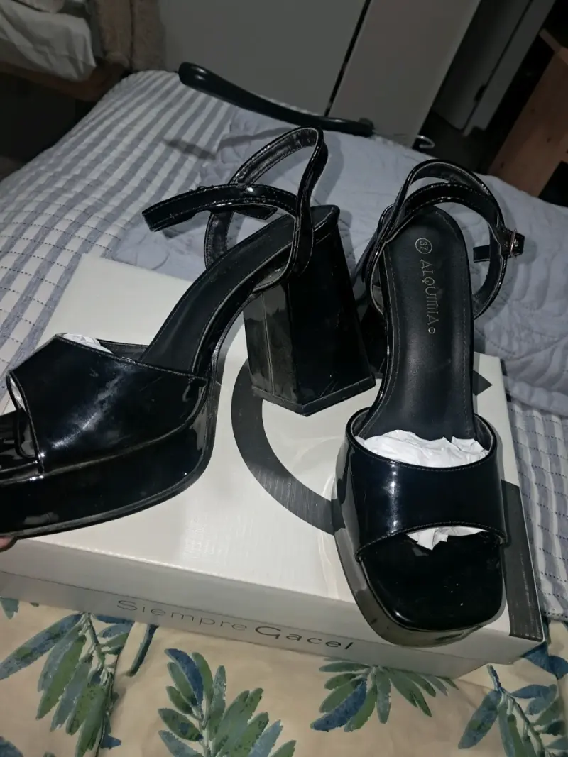 Sandalias de tacón alto negras Alquimia - 5