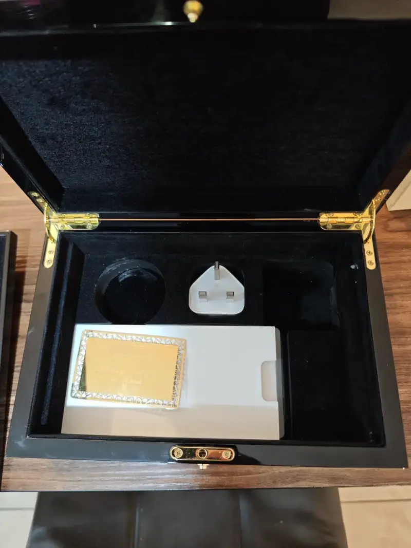 iPhone 8 Plus 256GB chapado en oro 24k - 5