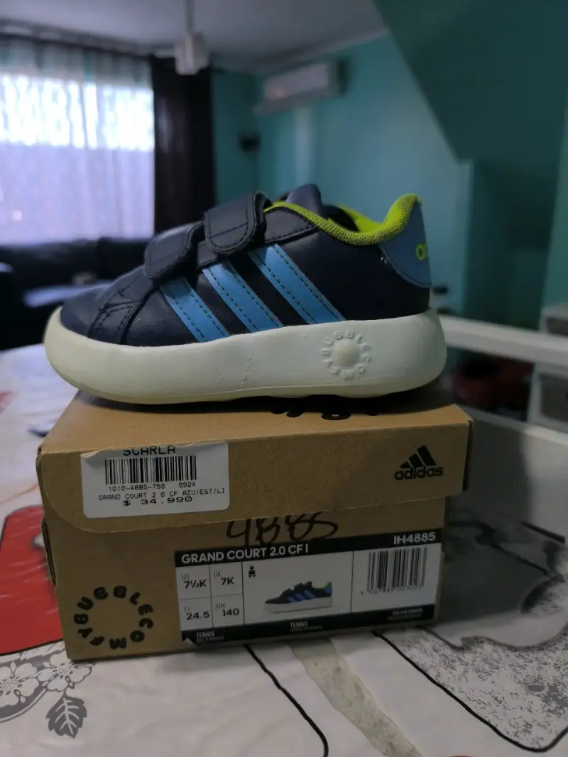 Zapatillas Adidas para niño Nro 24,5 - 5