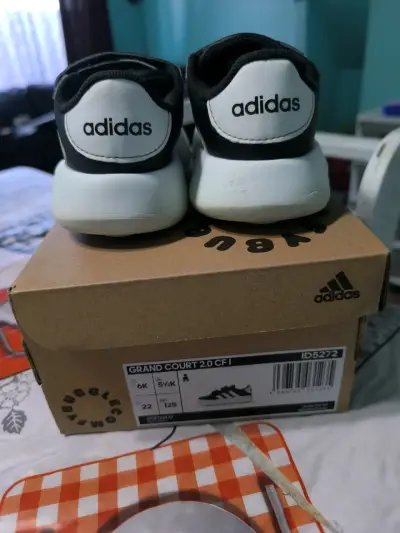 Zapatillas Adidas para niño Nro 22 - miniatura 3