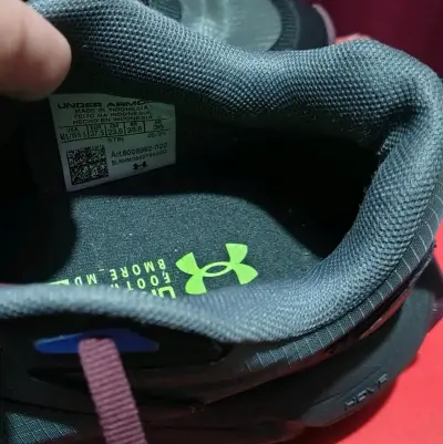 Zapatillas deportivas Under Armour grises - miniatura 3
