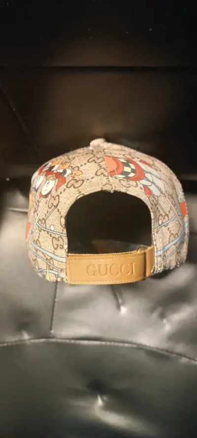 Gorra GG g5 con diseño de personajes animados - miniatura 3