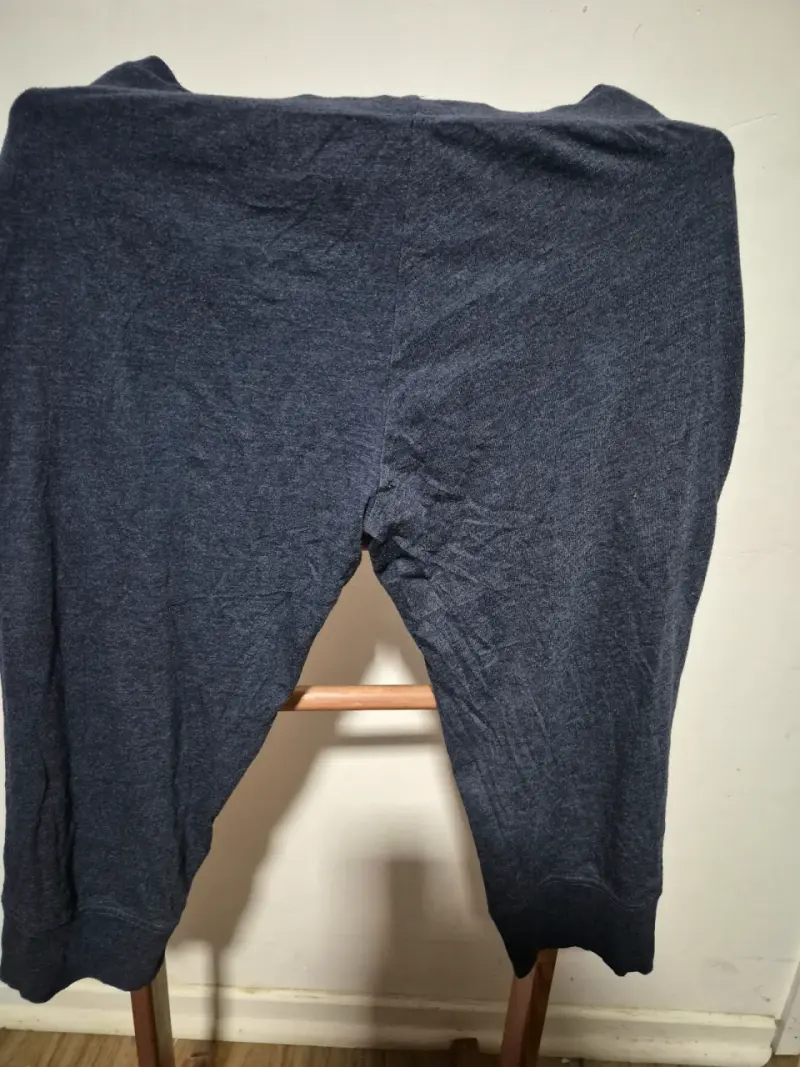 Pantalones deportivos Reebok azul marino talla M - 2