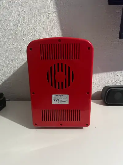 Mini refrigerador Coca-Cola rojo - miniatura 3