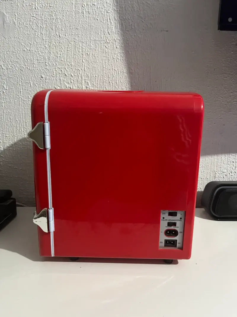 Mini refrigerador Coca-Cola rojo - 4