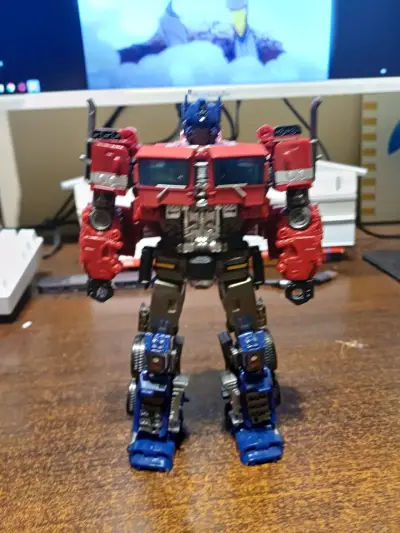Optimus Prime Dark Commander YS04 - miniatura 1