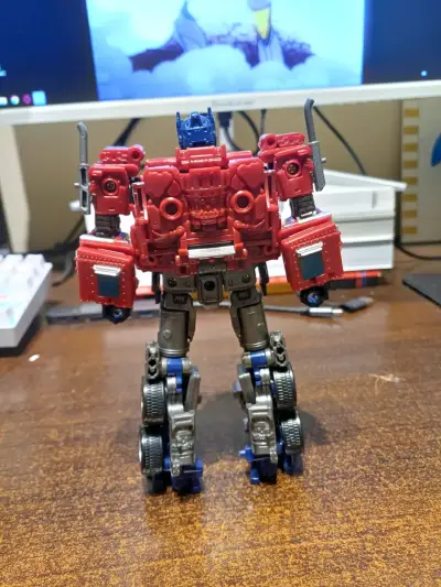 Optimus Prime Dark Commander YS04 - miniatura 2