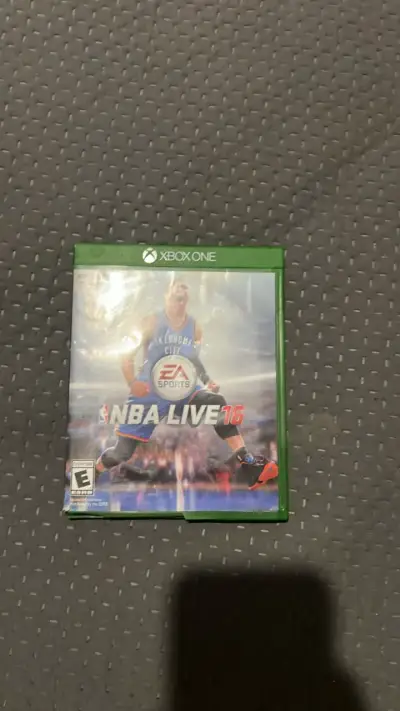 Juego NBA Live 16 para Xbox One - miniatura 1