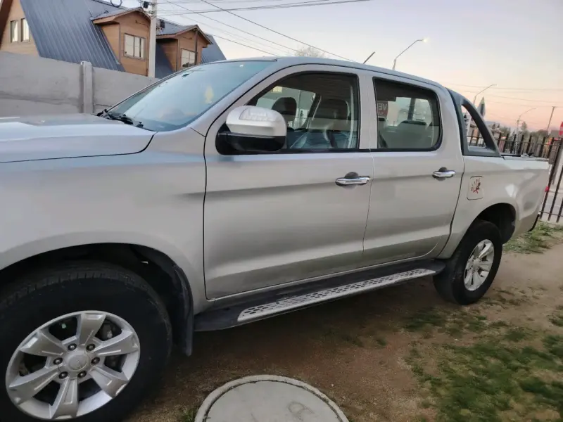 Camioneta JAC T6 2.0WT en buen estado - 2