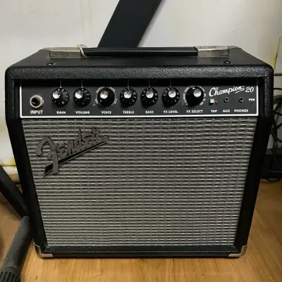 Amplificador de guitarra Fender Champion 20 - miniatura 2