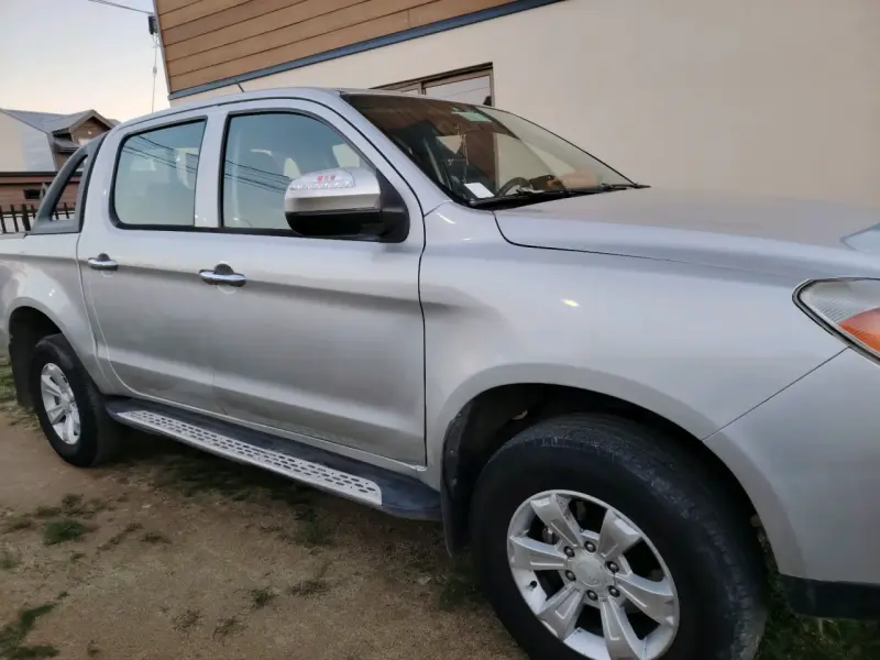 Camioneta JAC T6 2.0WT en buen estado - 3