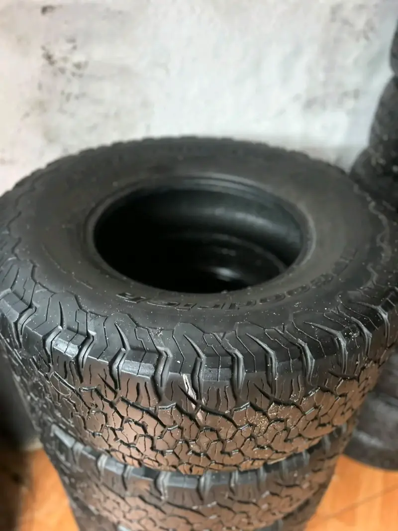 Juego de 4 neumáticos BFGoodrich 315/70/r17 - 3