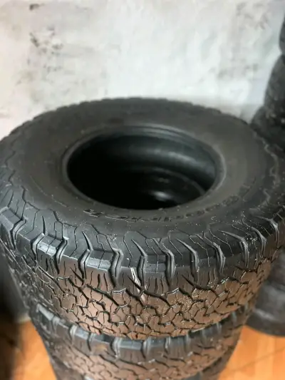 Juego de 4 neumáticos BFGoodrich 315/70/r17 - miniatura 3