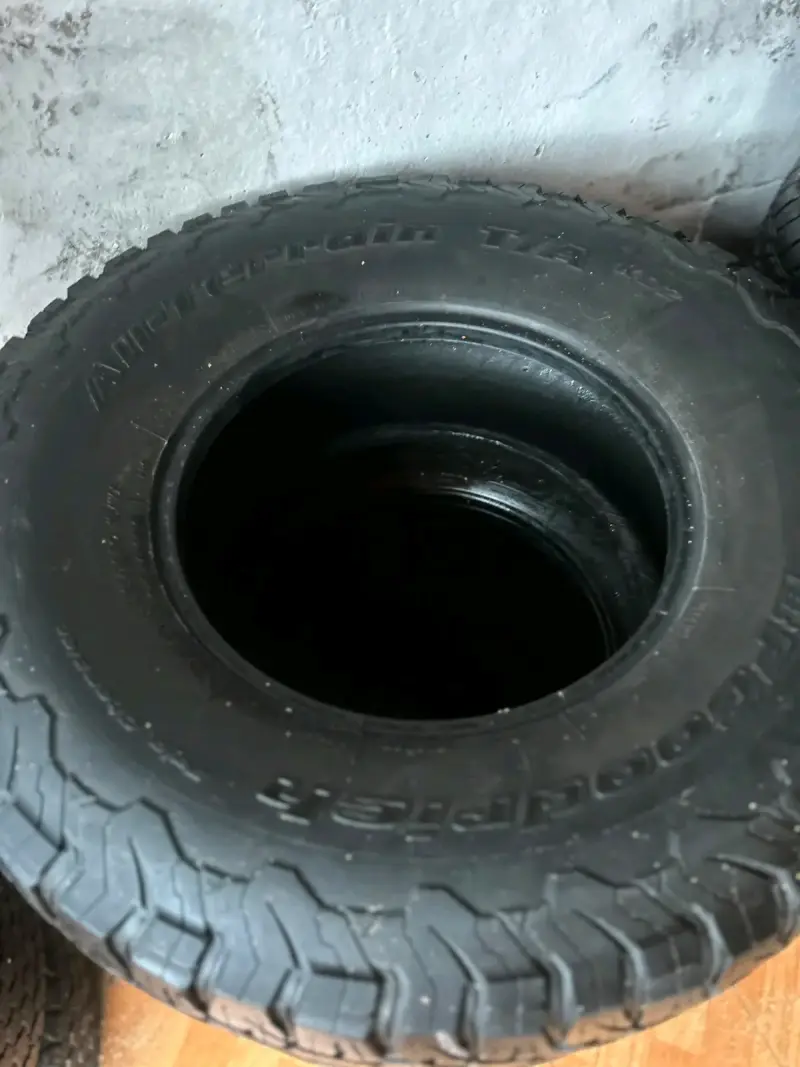 Juego de 4 neumáticos BFGoodrich 315/70/r17 - 4