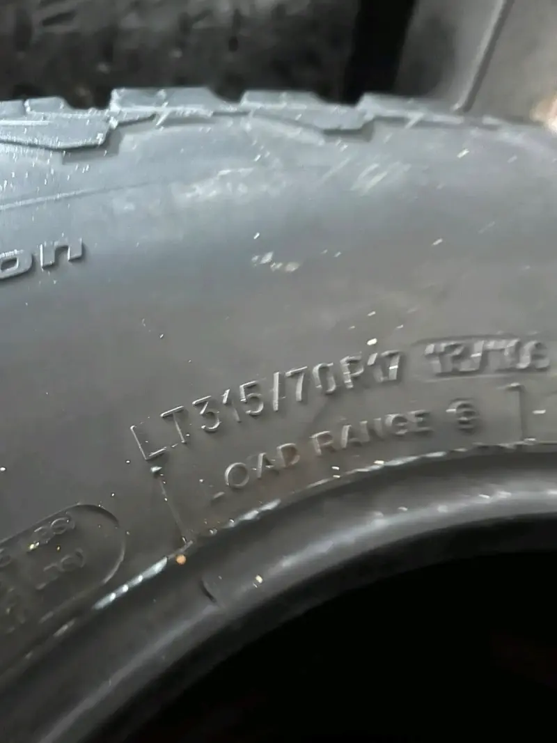 Juego de 4 neumáticos BFGoodrich 315/70/r17 - 6