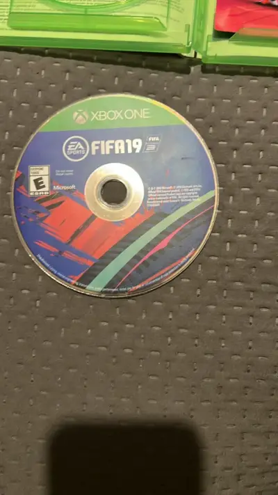 Juego FIFA 19 para Xbox One - miniatura 4