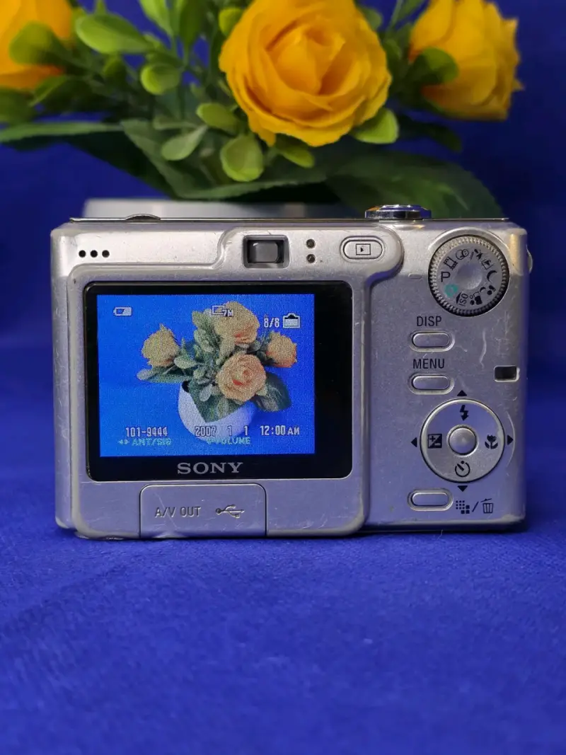 Cámara Sony Cyber-shot DSC-W35 7.2 MP - 3