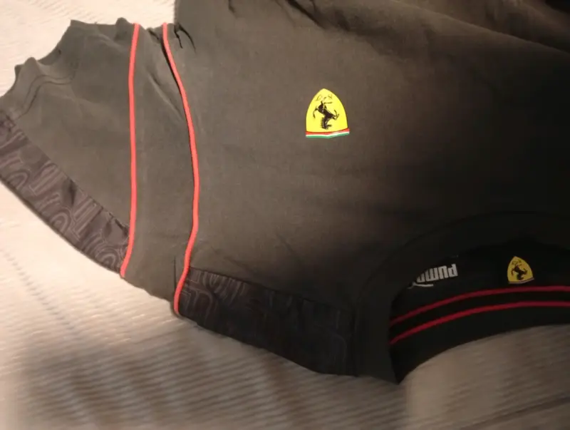 Polera Puma Ferrari negra con detalles rojos - 4