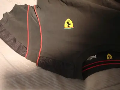 Polera Puma Ferrari negra con detalles rojos - miniatura 4