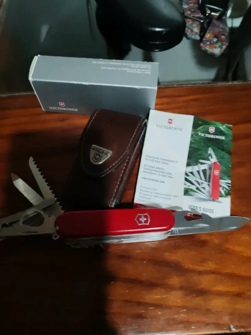 Navaja Suiza Victorinox con Estuche - 5