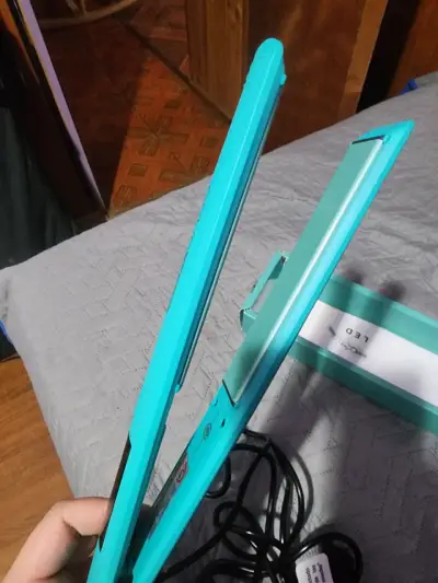 Alisadora de Pelo Gama Aqua Elegance LED Turquesa - miniatura 4