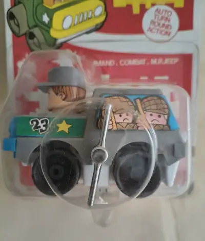 Juguete Jeep Militar Gris  a Cuerda Vintage - miniatura 3