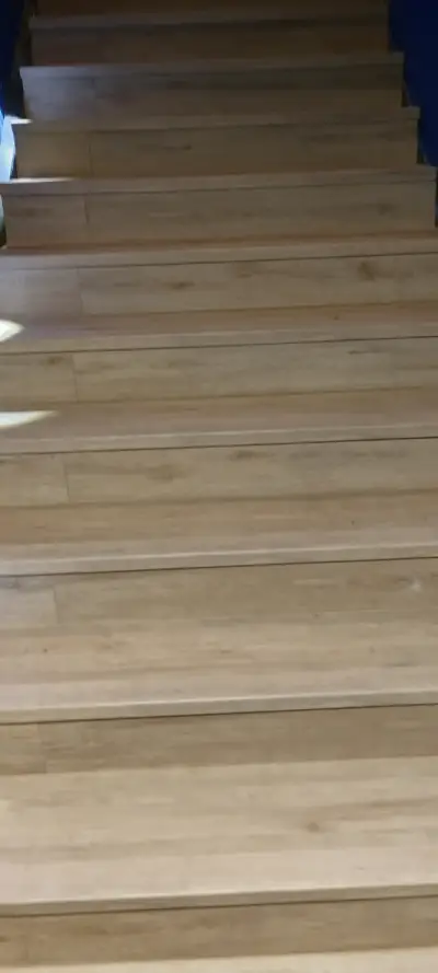 Instalación de pisos flotantes vinílicos wallpane - miniatura 2