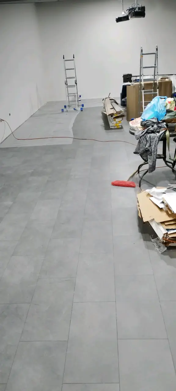 Instalación de pisos flotantes vinílicos wallpane - 4