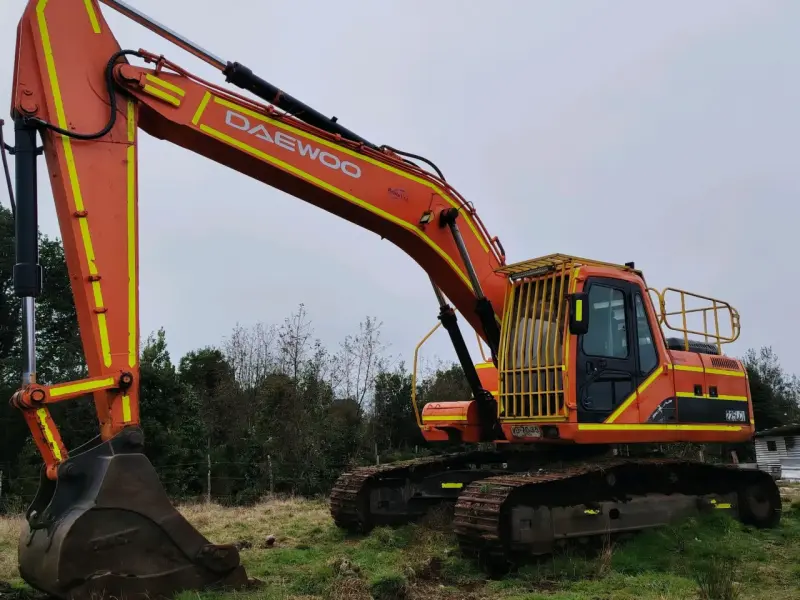 Excavadora Daewoo 225 año 2005 oruga - 3