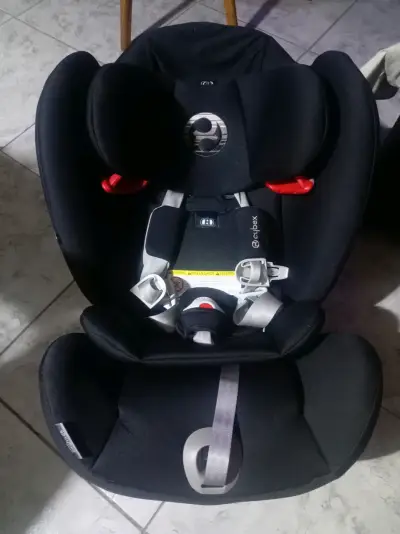 Silla de Auto Cybex Negra para Bebé - miniatura 1