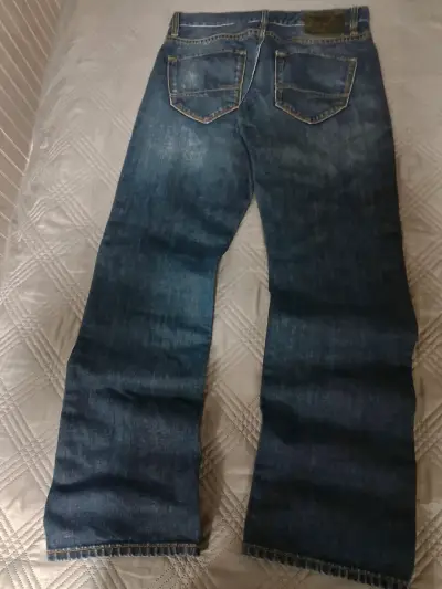 Jeans de mezclilla azul para hombre - miniatura 1