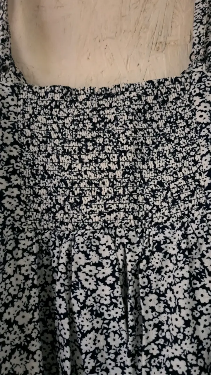Vestido floreado Old Navy talla 2X - 3