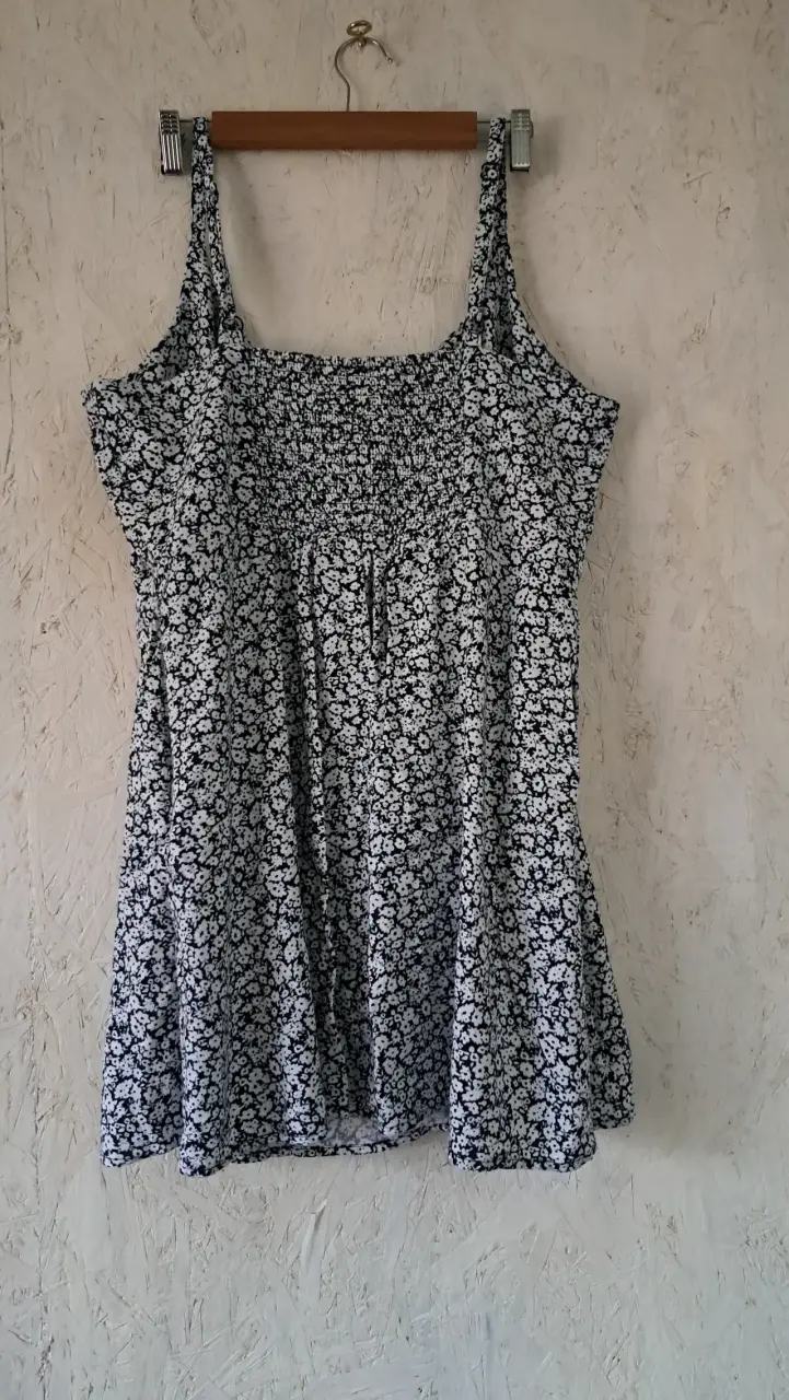Vestido floreado Old Navy talla 2X - 5