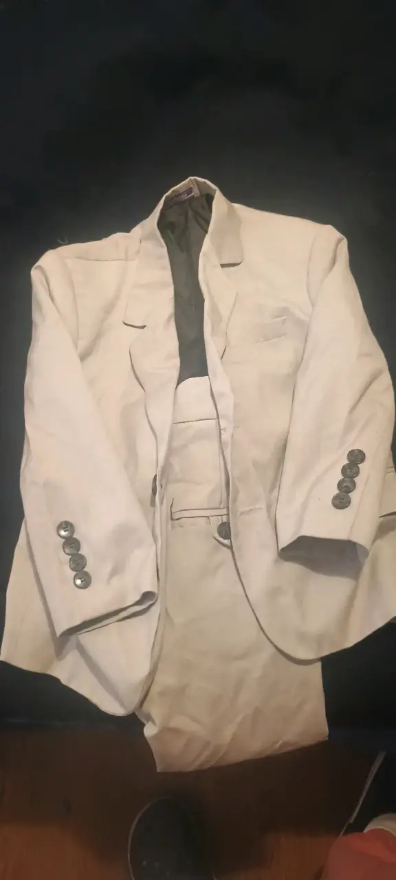 Traje de niño beige a rayas con chaqueta y pantalón - 3