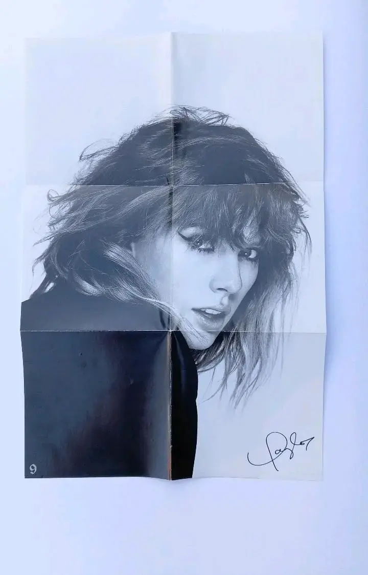 CD 'Reputation' de Taylor Swift con póster - 4