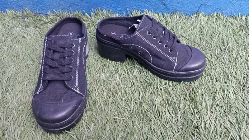 Zapatos y Zapatillas - 2