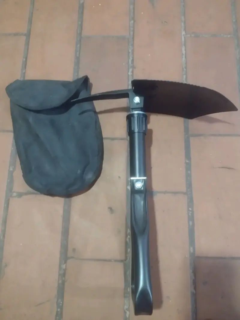 Pala plegable de camping con funda - 1