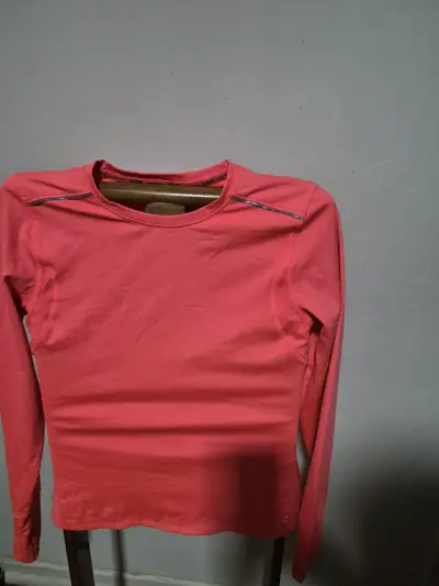 Polera deportiva, Under Armour coral fluor - miniatura 1