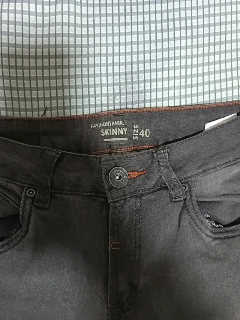 Jeans skinny grises talla 40 Fashion's Park - 2