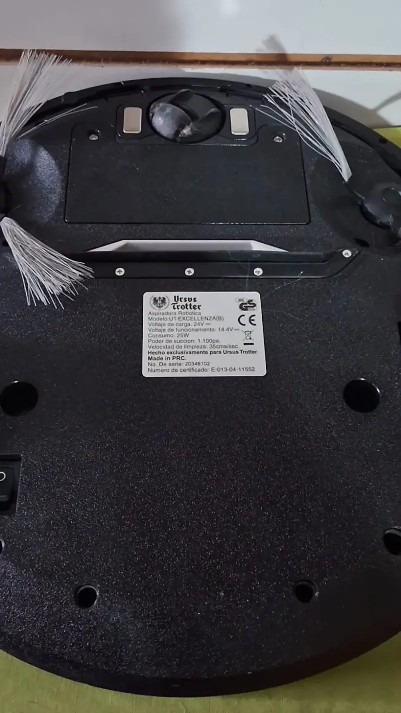 Aspiradora robot Ursus Trotter con control remoto - 4