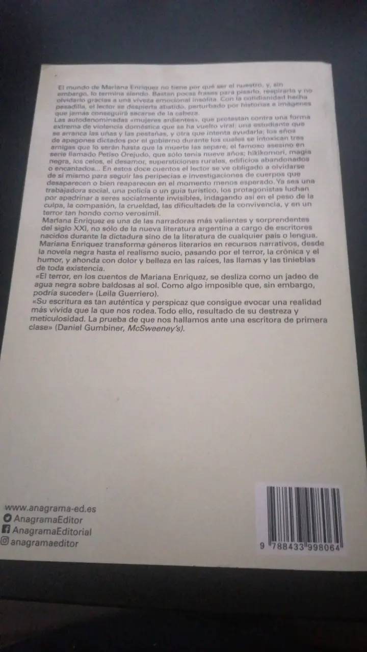 Libro 'Las cosas que perdimos en el fuego' de Mariana Enriquez - 2