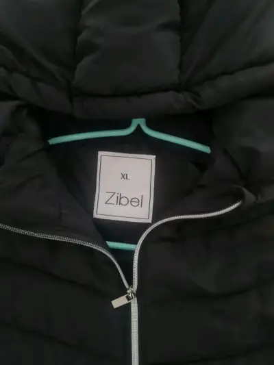 Parka sin mangas Zibel negra talla XL - miniatura 2