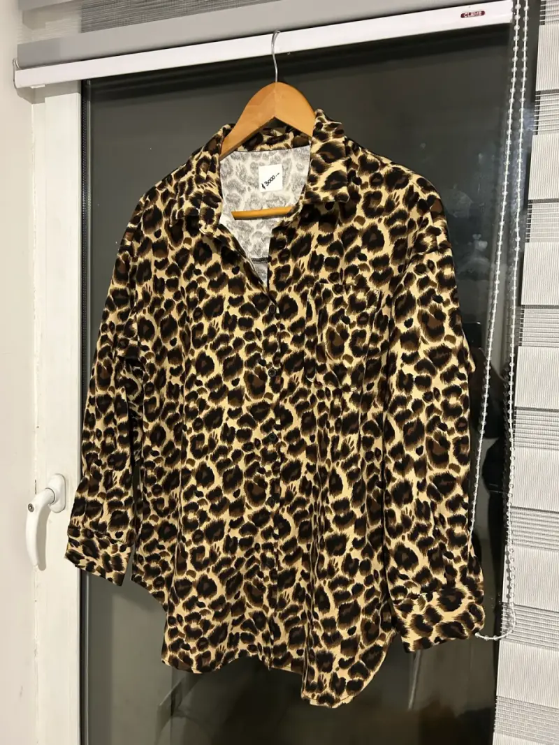 Camisa de mujer estampado leopardo - 1