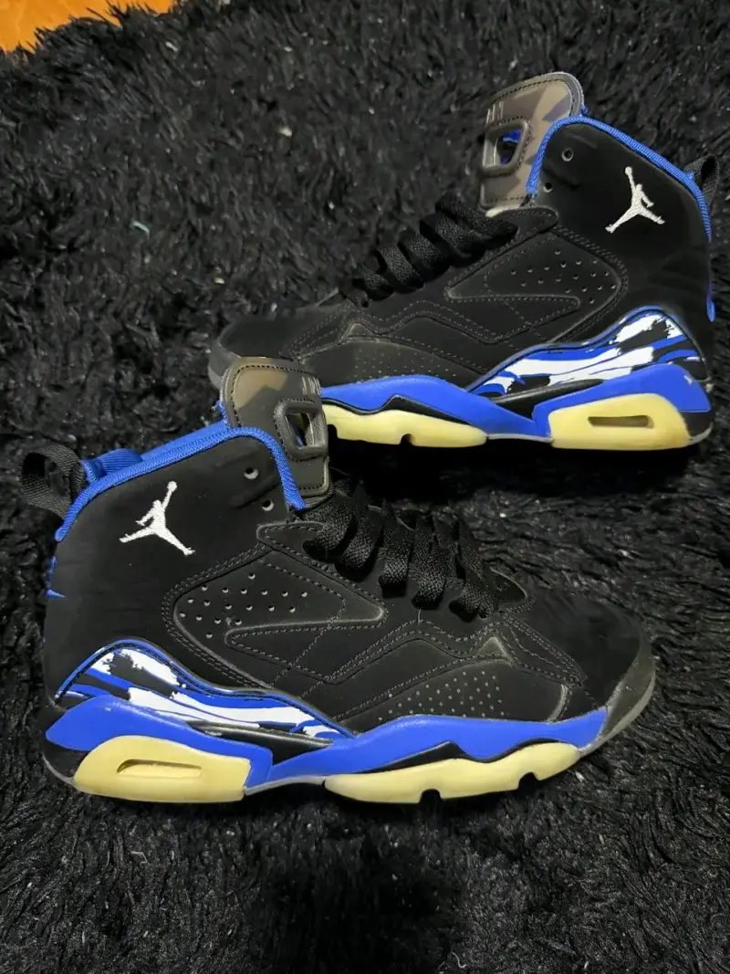 Zapatillas Nike Air Jordan Retro Negras y Azules - 4